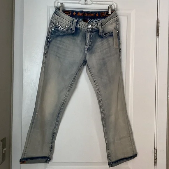 Light Blue Rock Revival Cropped Jeans Size 27 & 29 NWT - Picture 3 of 9